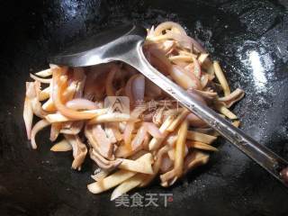 洋葱猪肚炒茭白的做法步骤：10