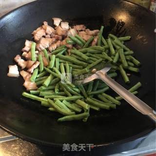 寸豆焖肚肉的做法步骤：5
