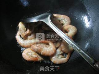 土豆炒鲜虾的做法步骤：4