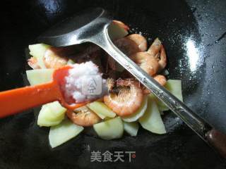 土豆炒鲜虾的做法步骤：7