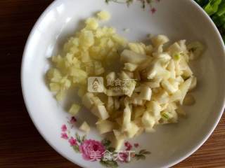 豆豉鲮鱼油麦菜的做法步骤：3
