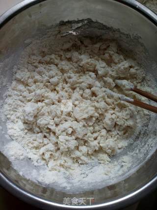 烫面荠菜煎饺的做法步骤：6
