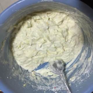 包菜虾米丸子的做法步骤：2