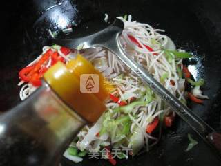 猪肉白菜炒面的做法步骤：5