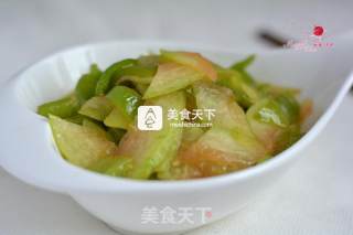 西瓜皮炒尖椒的做法步骤：12