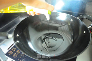 清新爽口之毛豆炒三丁的做法步骤：5