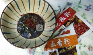 麻辣小面的做法步骤：5