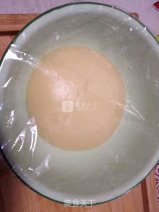 培根玉米沙拉辫子面包的做法步骤：1