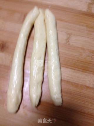培根玉米沙拉辫子面包的做法步骤：4
