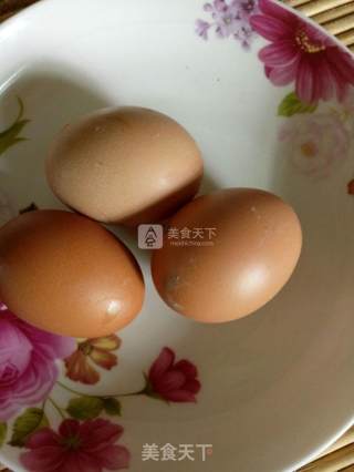 蚝油青椒鸡蛋水饺的做法步骤：2