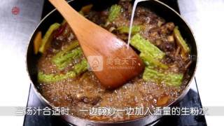 夏季美味【嫩牛排骨烧凉瓜】的做法步骤：5