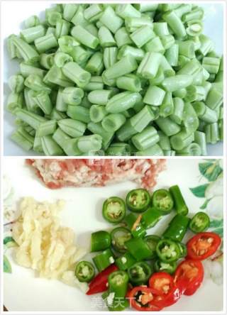 肉末豆角的做法步骤：1