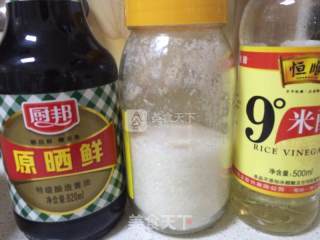 柳州风味之酸辣鸡脚的做法步骤：7