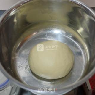 牛油果懒人吃法---牛油果网纹面包的做法步骤：2