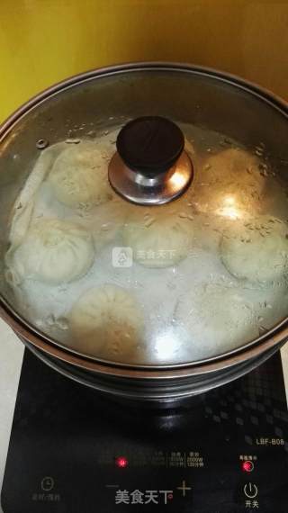 猪肉小葱灌汤包的做法步骤：9