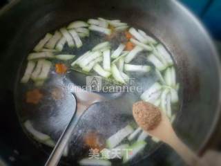 瓠瓜胡萝卜鸡蛋汤的做法步骤：4