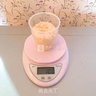 一个番茄饭的做法步骤：1