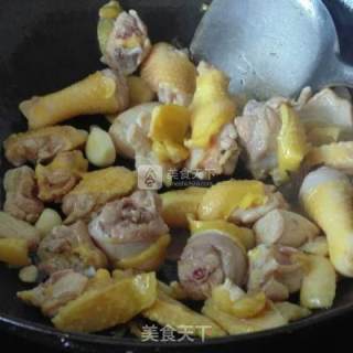 黄焖鸡，鸡中的战斗机的做法步骤：4