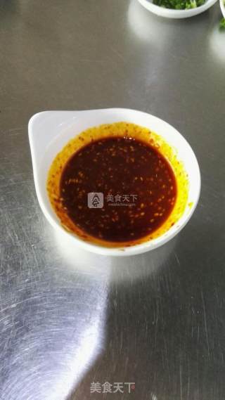鸡丝凉面的做法步骤：1