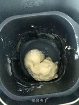 奶油小面包的做法步骤：2