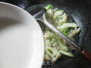 肉末丝瓜花菜羹的做法步骤：10