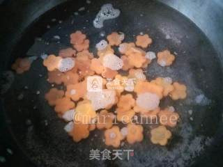 黄瓜胡萝卜炒肉片的做法步骤：2