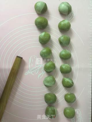 抹茶红豆酥的做法步骤：11