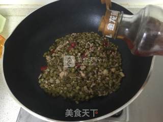肉末炒酸豆角（附自制酸豆角做法）的做法步骤：16