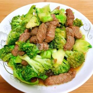 西兰花炒牛肉(家常)的做法步骤：7