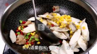 营养丰富的【黑椒铁棍山药】的做法步骤：4