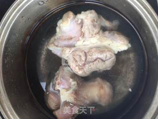 卤牛肉的做法步骤：3
