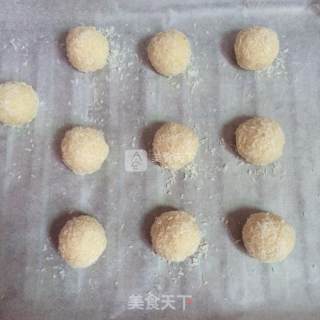 蛋白椰丝球的做法步骤：6