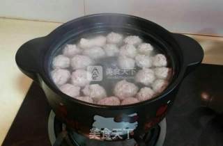 鸭肉丸子汤的做法步骤：3