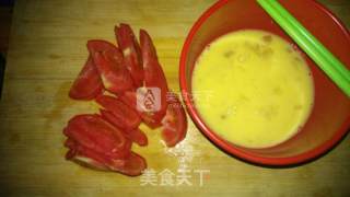 西红柿鸡蛋银耳汤的做法步骤：2