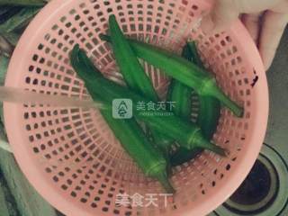 凉拌秋葵的做法步骤：2