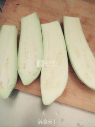平底锅版凉拌手撕茄的做法步骤：1