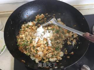 鱼柳炒饭的做法步骤：8