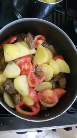 原汁焖烧牛肉的做法步骤：3