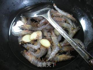盐水基围虾的做法步骤：3