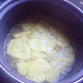 火腿土豆饼的做法步骤：1