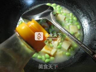 毛豆烧土豆的做法步骤：5