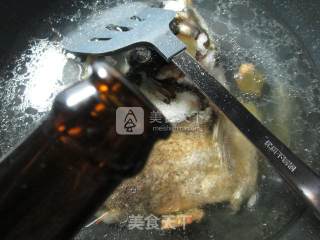 花菜鱼头汤的做法步骤：4