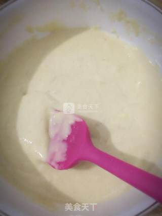 香蕉牛奶电饭煲蛋糕的做法步骤：7