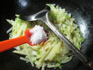 圆白菜炒土豆的做法步骤：7