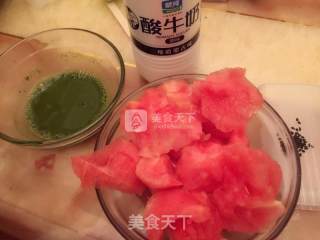 西瓜冰棍儿的做法步骤：1