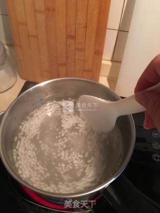 西米水果捞的做法步骤：2