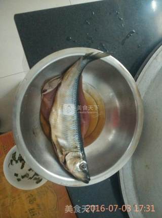 青鱼烧五花的做法步骤：2