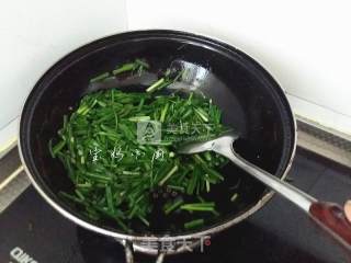 小葱炒鸡蛋的做法步骤：5