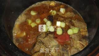 西红柿烧牛腩的做法步骤：4
