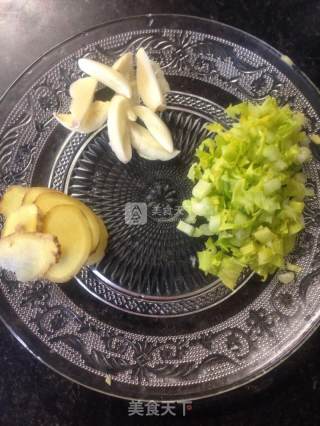 豆腐鲈鱼汤的做法步骤：3